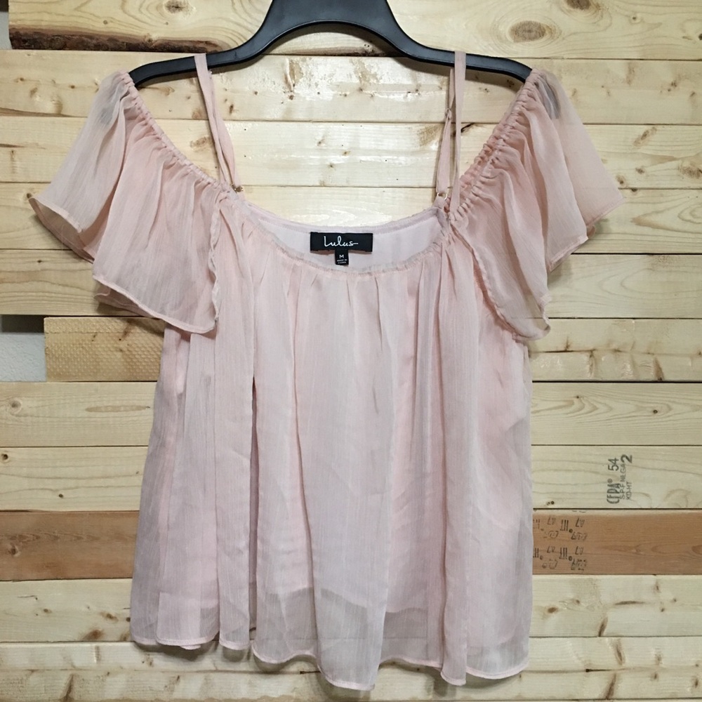 Lulus Women’s light pink show off shoulder lightweight Raffle Blouse top size M